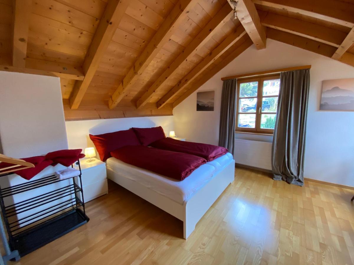 Atelier 67 Bed and Breakfast Obersaxen Esterno foto